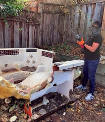 Best Carpet Removal and Disposal  in Lton, IN